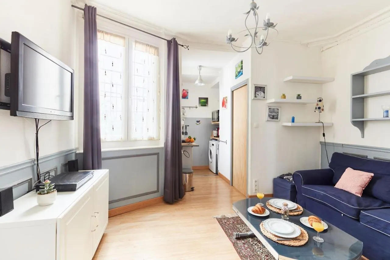 Montparnasse & Luxembourg Gardens - Cityapartmentstay Paris 0*,  Frankrike